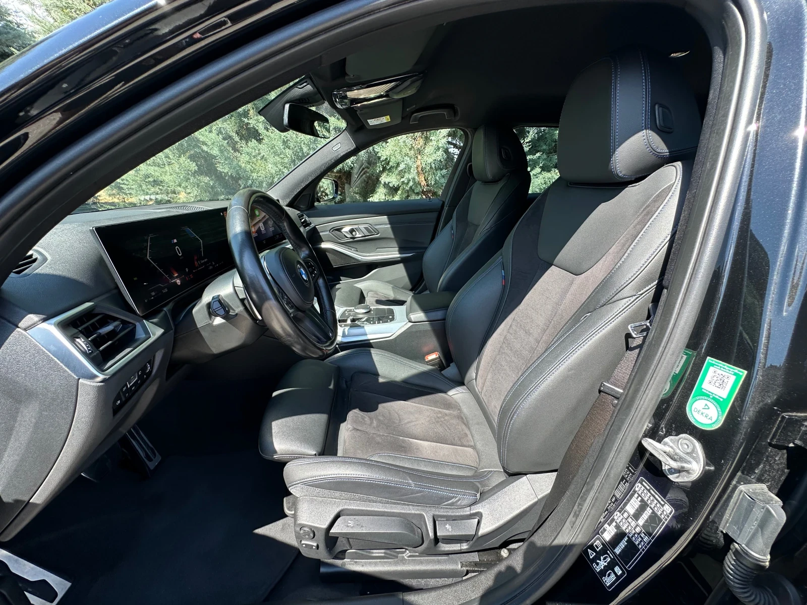 BMW 320 D xDrive 2023г/3xMSport/Distrinic/SHADOW Line, снимка 9 - Автомобили и джипове - 55674263