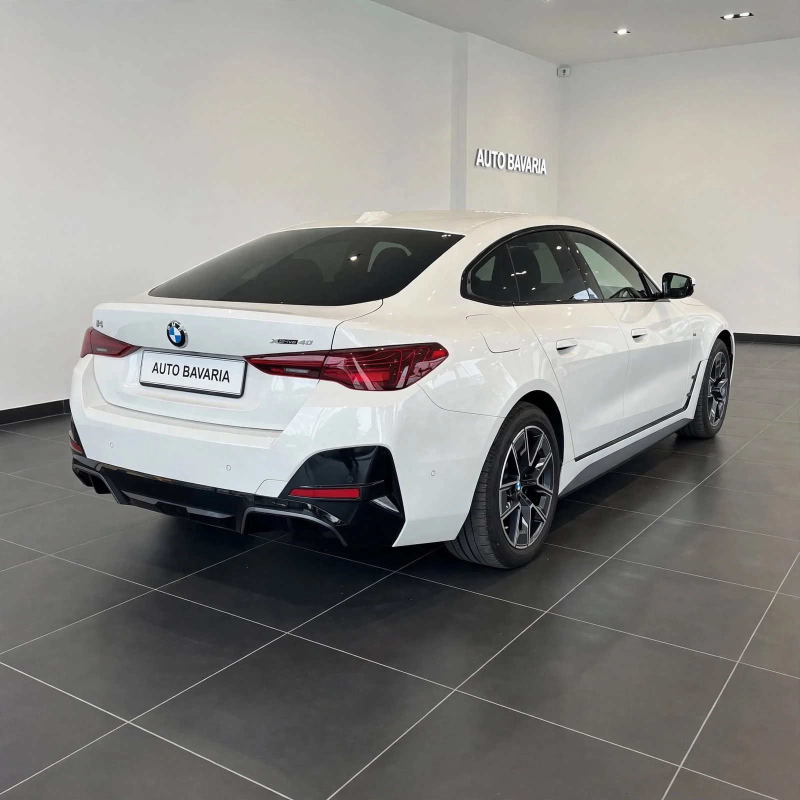 BMW i4 xDrive40 Gran Coupe | Mobile.bg � ����������� 3