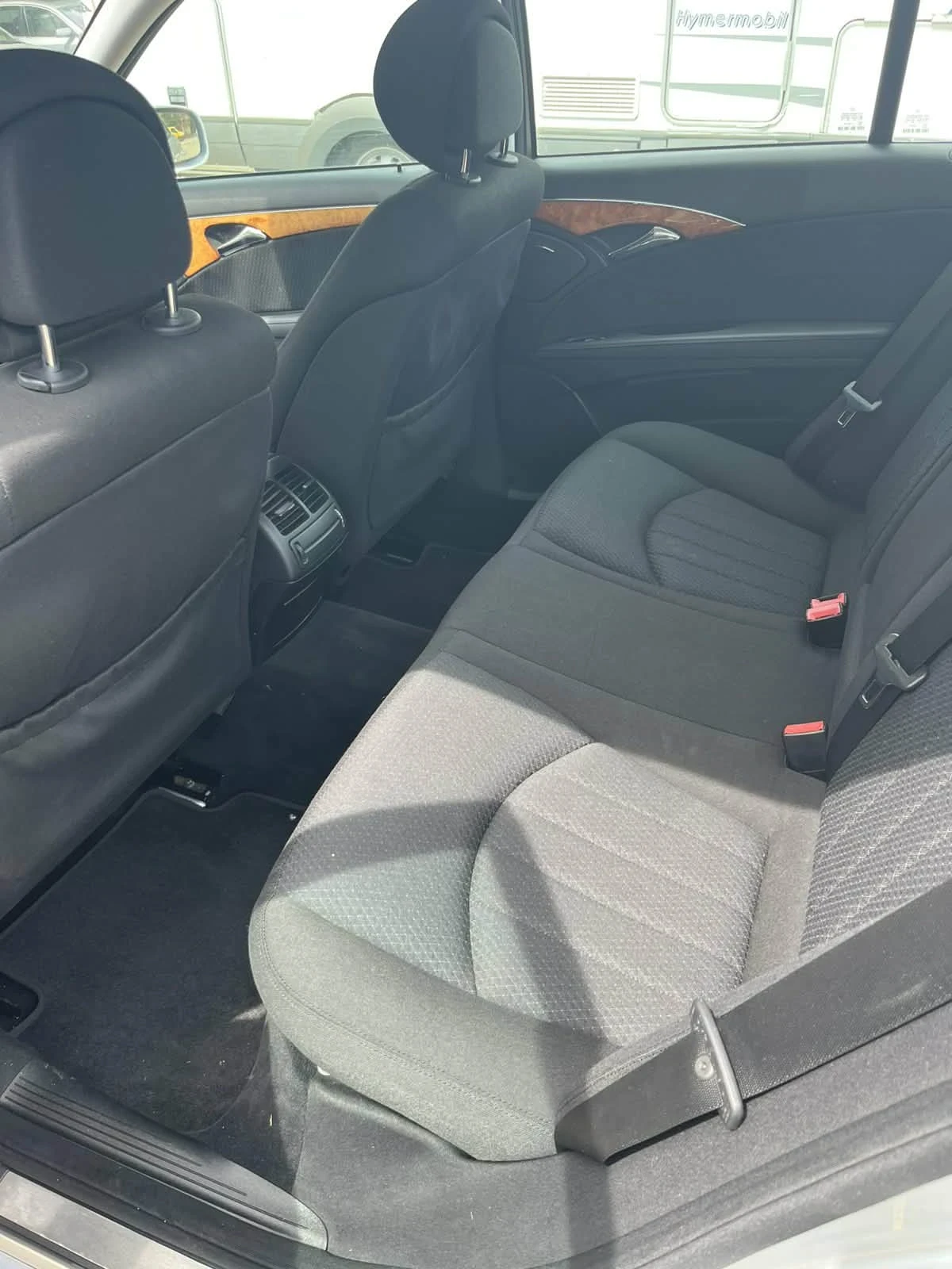 Mercedes-Benz E 220, снимка 11 - Автомобили и джипове - 56124066