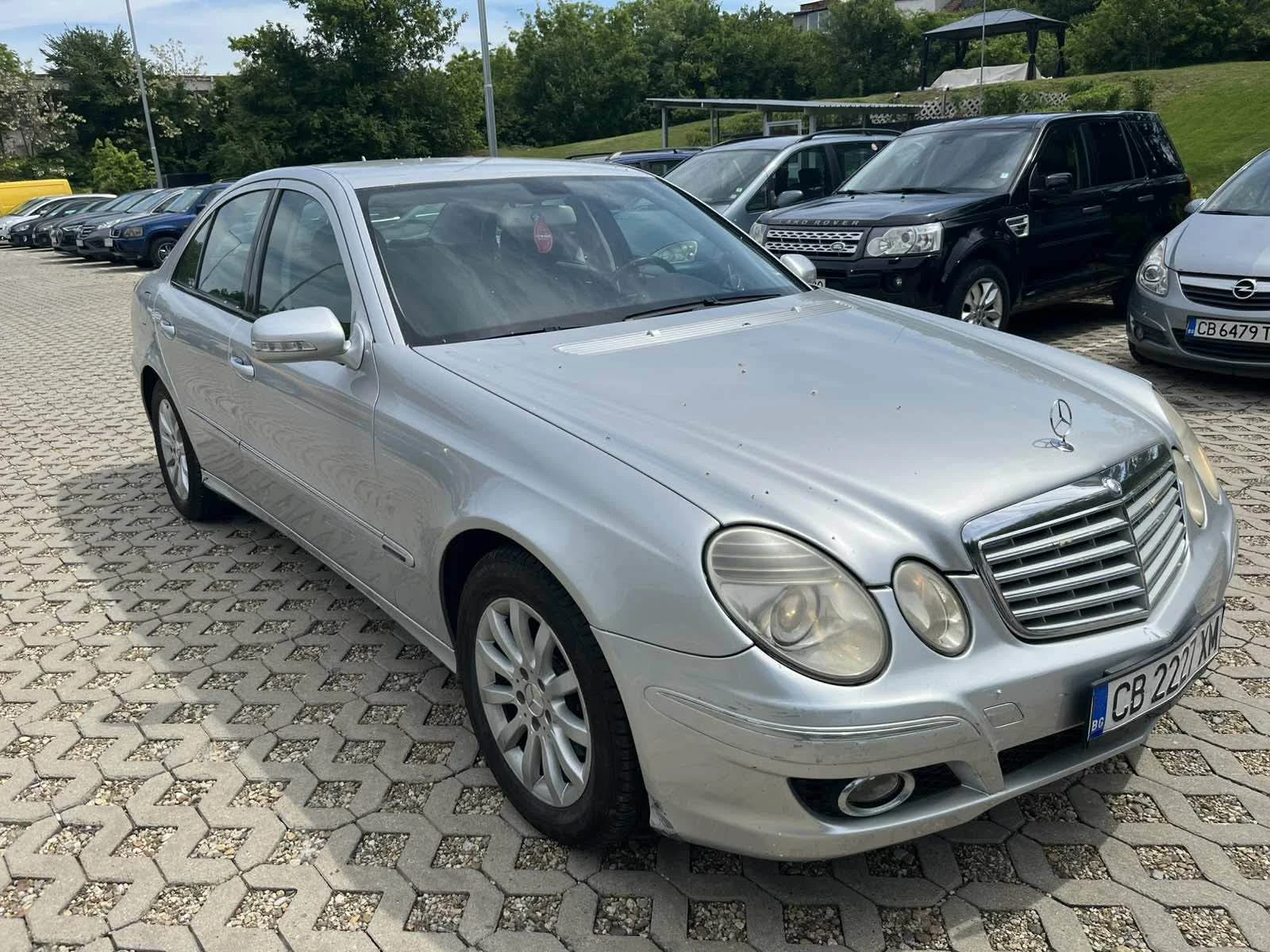 Mercedes-Benz E 220, снимка 7 - Автомобили и джипове - 56124066