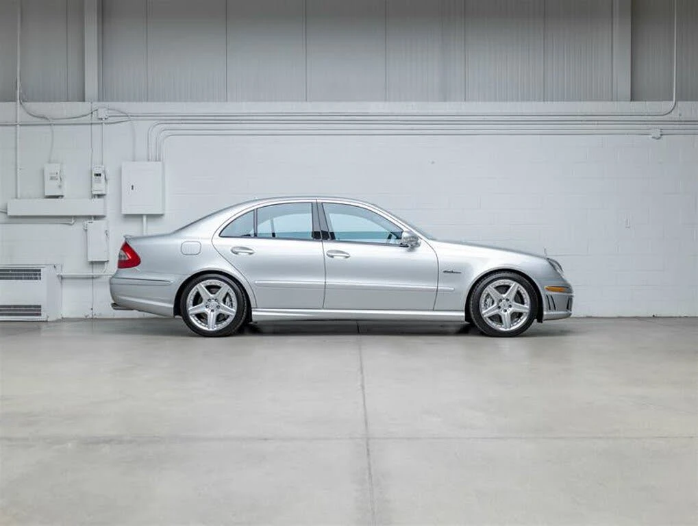 Mercedes-Benz E 63 AMG АвтоКредит * (ЦЕНА ДО БГ), снимка 6 - Автомобили и джипове - 56342467