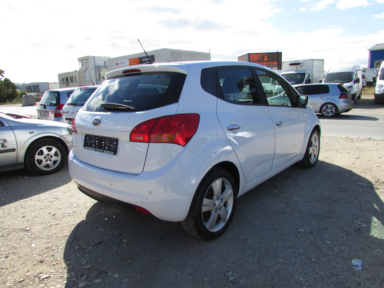Kia Venga 1.6CRDI EURO5, снимка 5 - Автомобили и джипове - 56363220