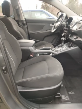 Kia Sportage 2.0 benzin navigation automatic 4* 4, снимка 10