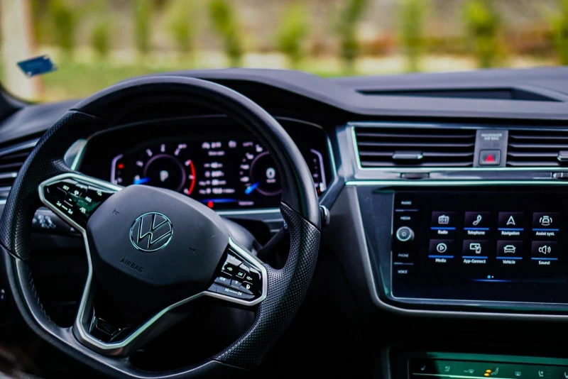 VW Tiguan Allspace, снимка 5 - Автомобили и джипове - 52449993