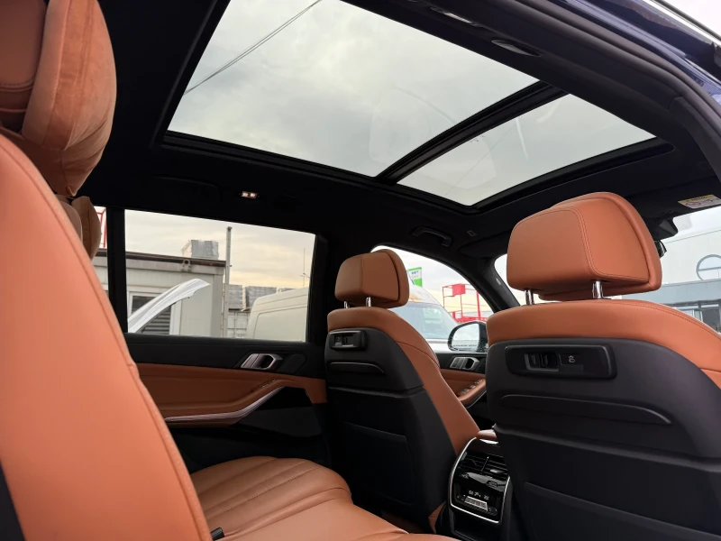 BMW X7 M50D+ 7места+ TV+ Head Up+ Панорама+ 360камера, снимка 11 - Автомобили и джипове - 52444123