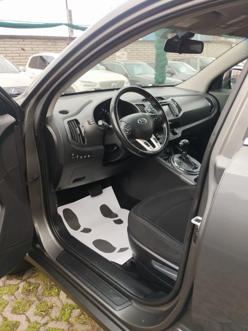Kia Sportage 2.0 benzin navigation automatic 4* 4, снимка 15 - Автомобили и джипове - 53292517