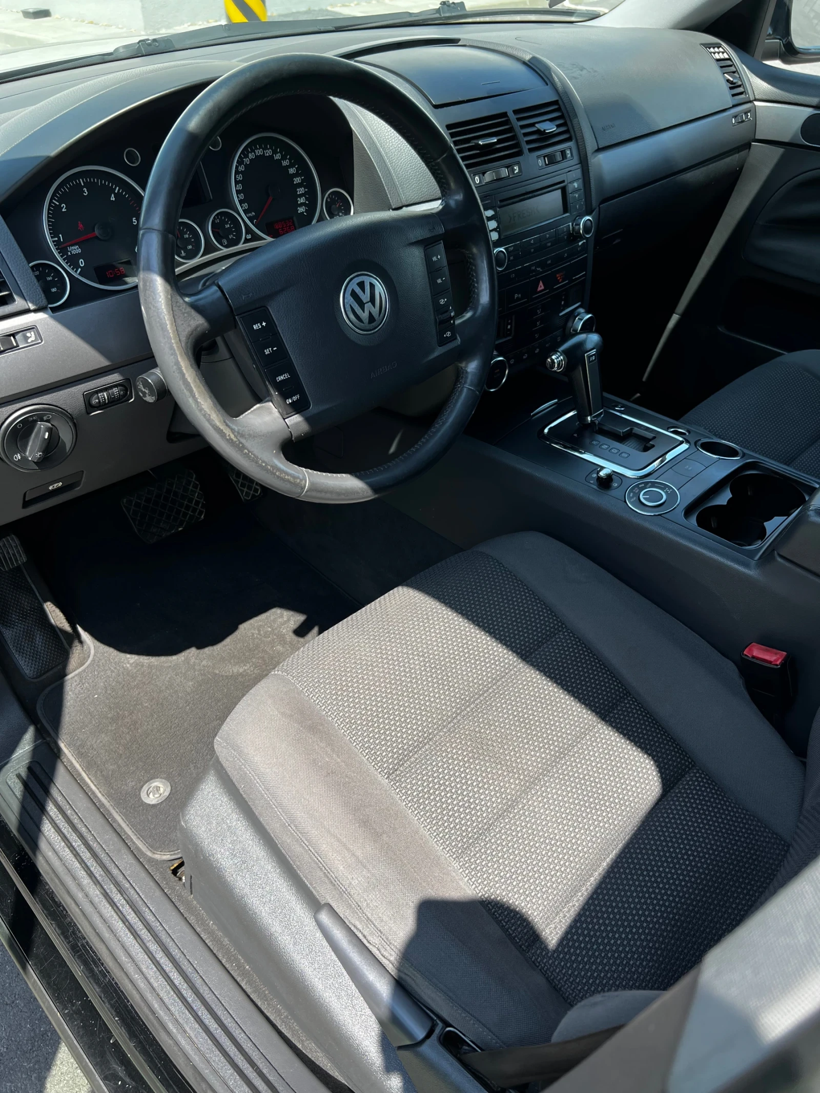 VW Touareg 4MOTION - изображение 10