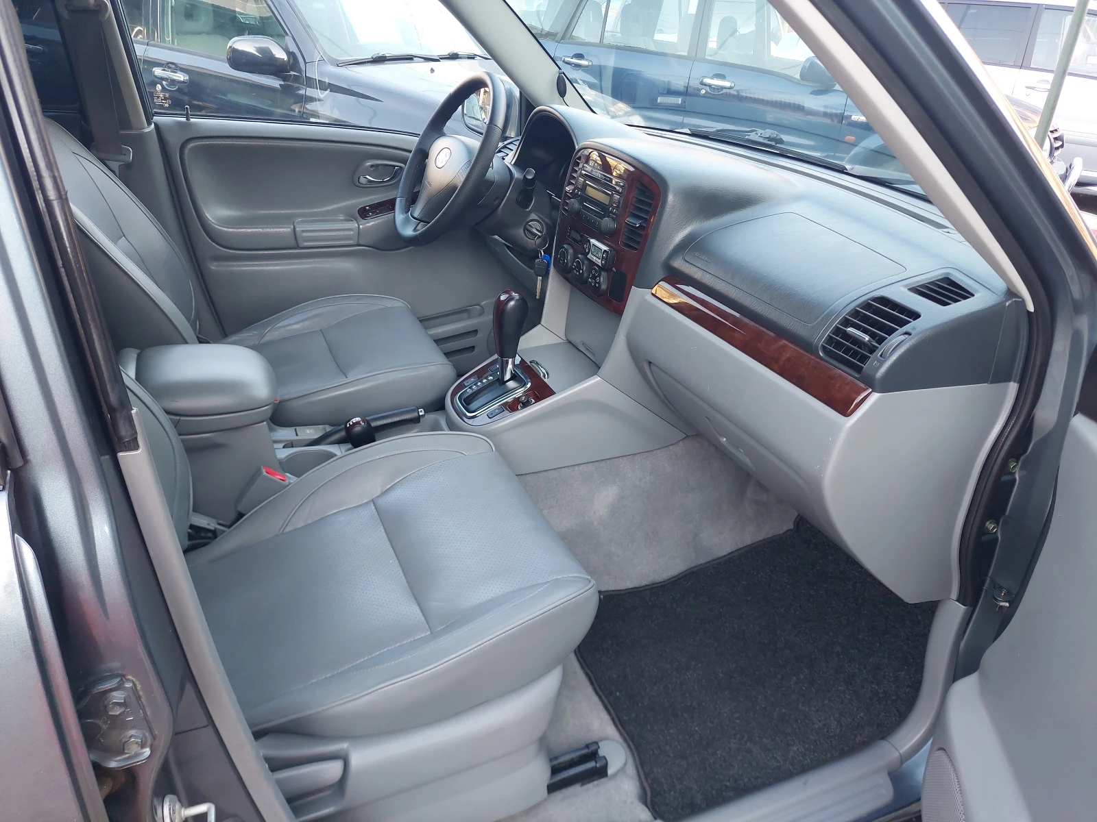 Suzuki Grand vitara 2.7i--184kc-ТОП СЪСТОЯНИЕ - изображение 9