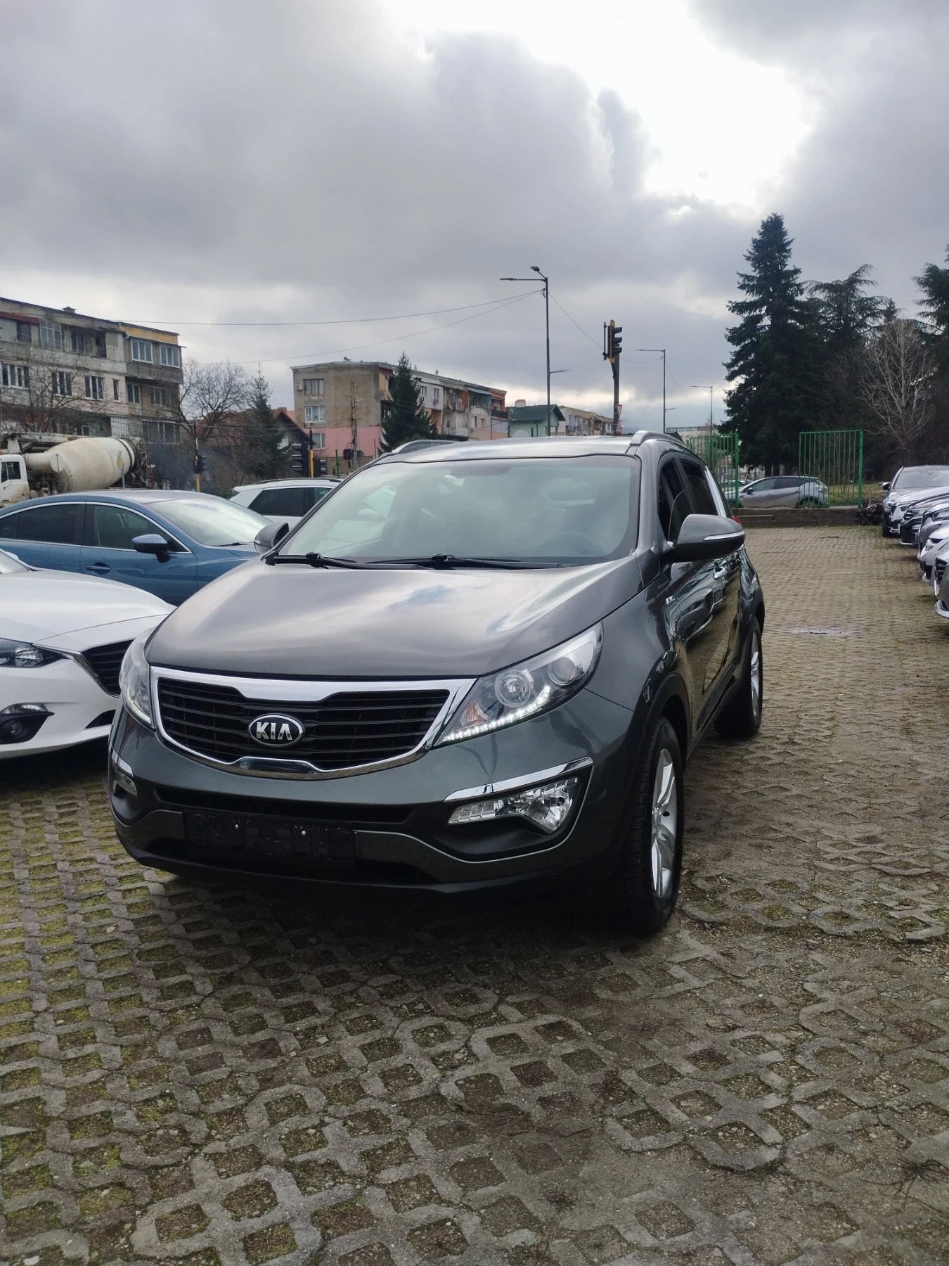 Kia Sportage 2.0 benzin navigation automatic 4* 4 - изображение 3