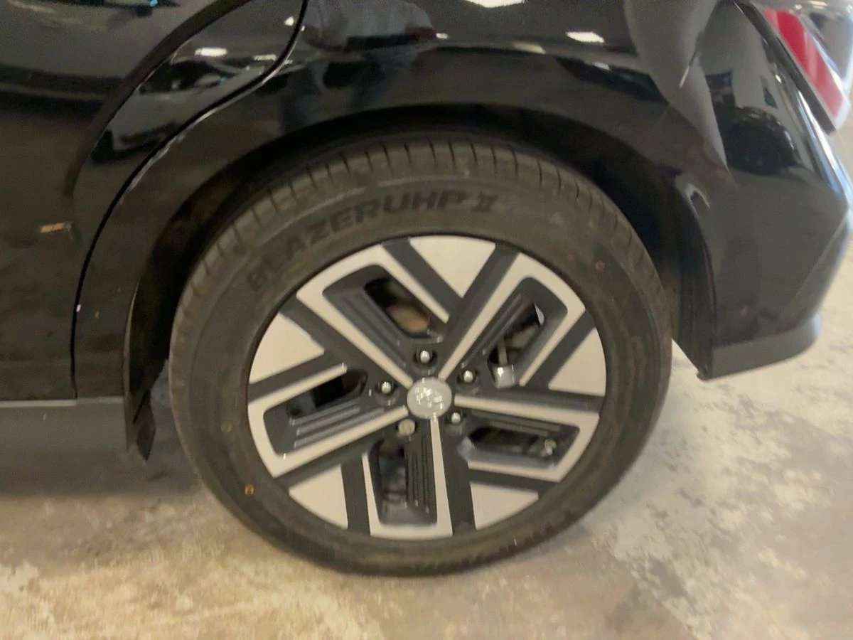 Hyundai Kona ОЧАКВАН ВНОС СМЯНА НА ЦВЯТ 1000евро, снимка 17 - Автомобили и джипове - 53908108
