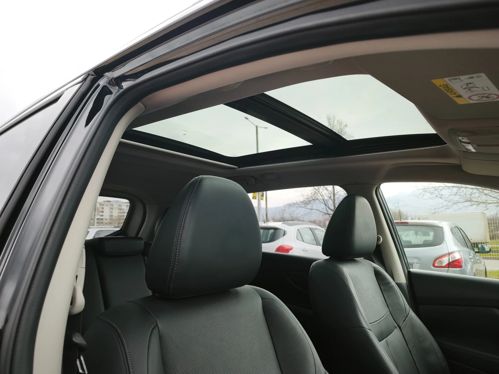 Nissan X-trail 4x4 TEKNA PANORAMA, снимка 15 - Автомобили и джипове - 53958770