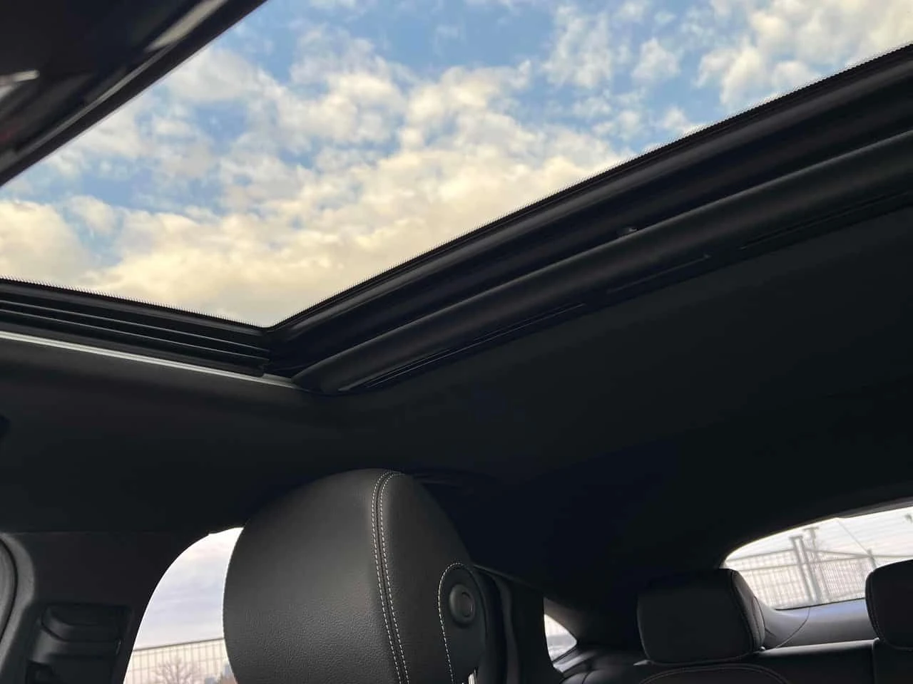 Mercedes-Benz GLC 300 COUPE/CARFAX/ПАНОРАМА/БЕЗ ЗАБЕЛЕЖКИ , снимка 10 - Автомобили и джипове - 54045856