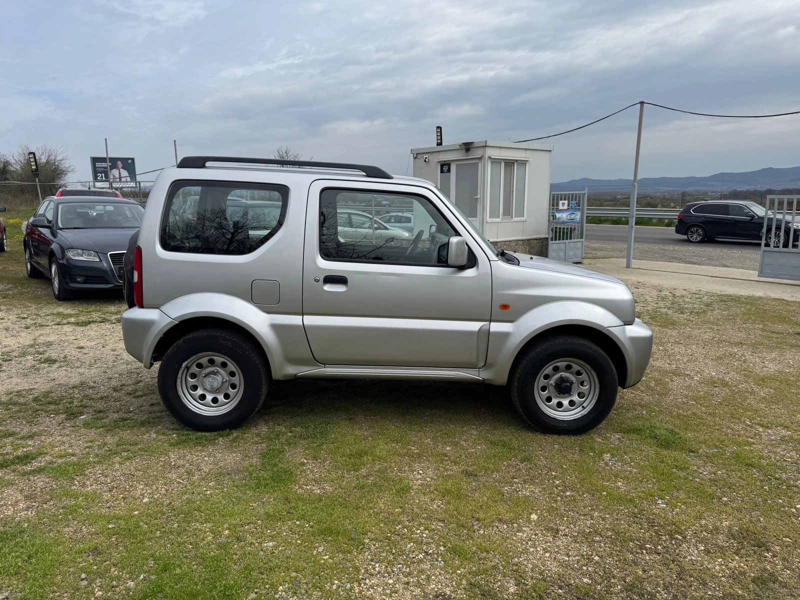 Suzuki Jimny 104100km.100%, снимка 3 - Автомобили и джипове - 54233079