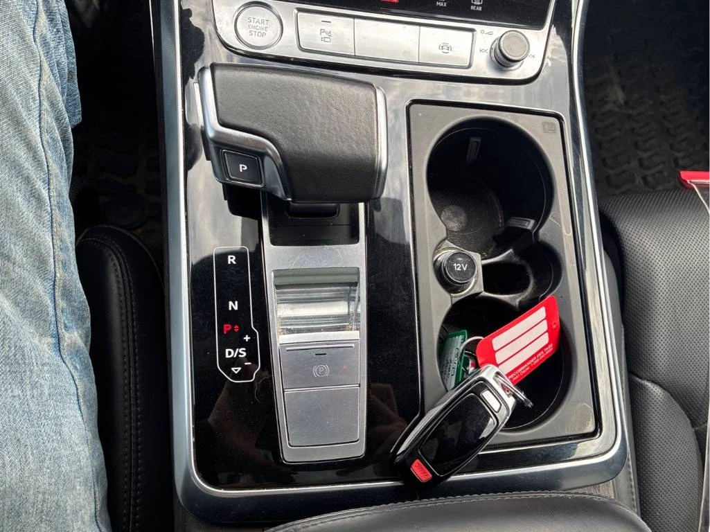 Audi Q8 | DISTRONIC | 360 | B&O | ПАНОРАМА | HUD |  , снимка 12 - Автомобили и джипове - 54742781