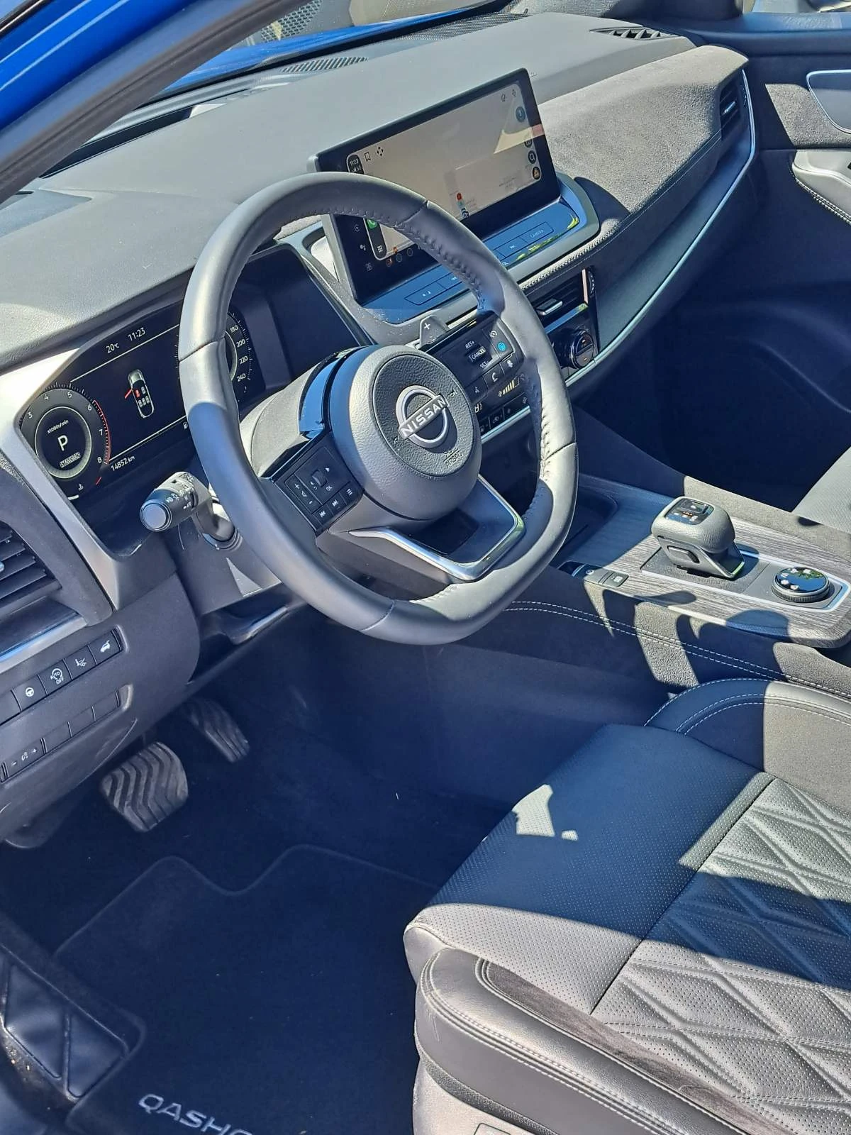 Nissan Qashqai 1.3 DiG-T HO 4x4 CVT Tekna Plus, снимка 10 - Автомобили и джипове - 55102298
