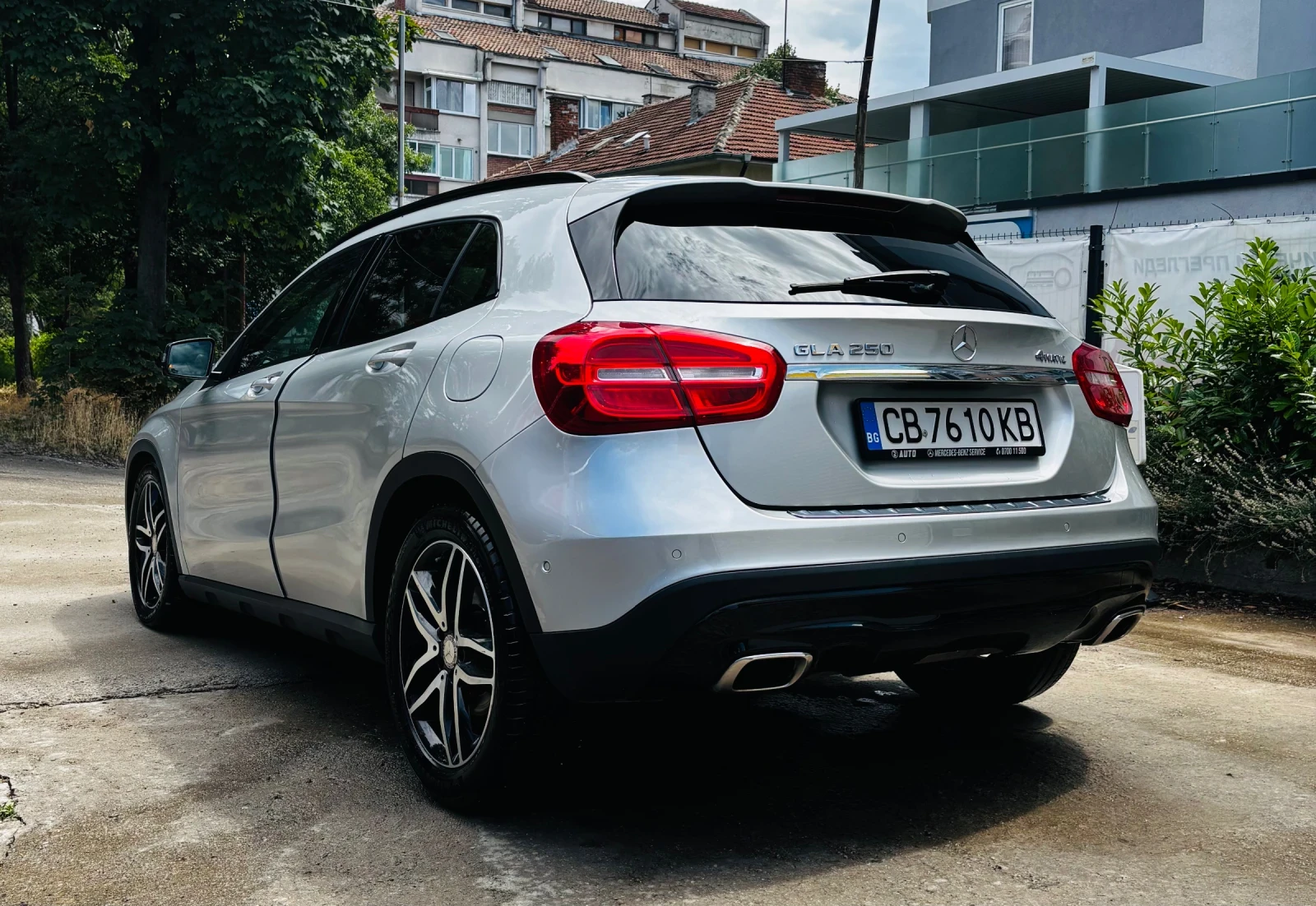 Mercedes-Benz GLA 250 4Matic Първи собственик, снимка 4 - Автомобили и джипове - 55432834