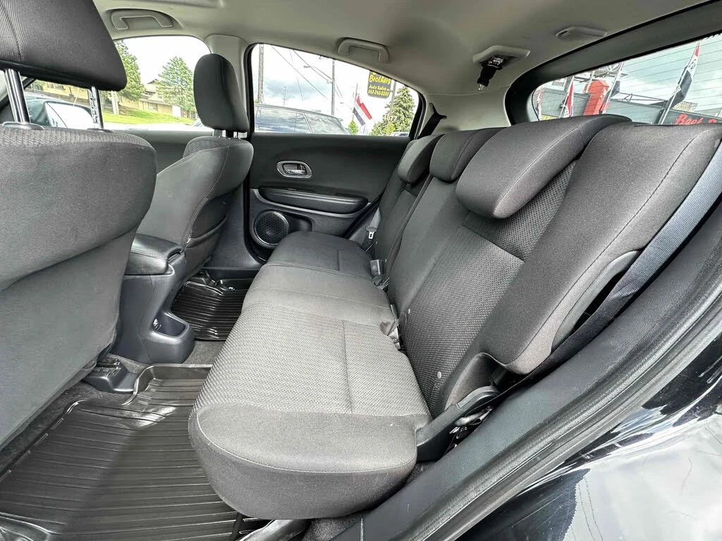 Honda Hr-v * FWD* ПАНО* KEYLESS* Camera* ПОДГРЕВ* , снимка 8 - Автомобили и джипове - 55643591