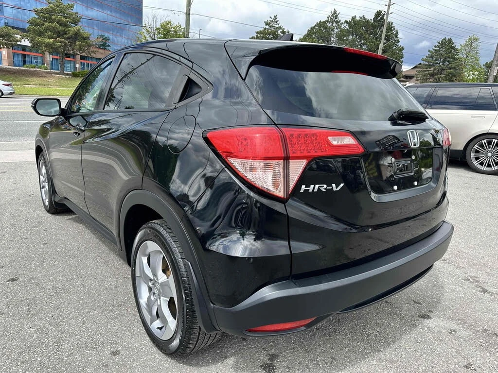 Honda Hr-v * FWD* ПАНО* KEYLESS* Camera* ПОДГРЕВ* , снимка 2 - Автомобили и джипове - 55643591
