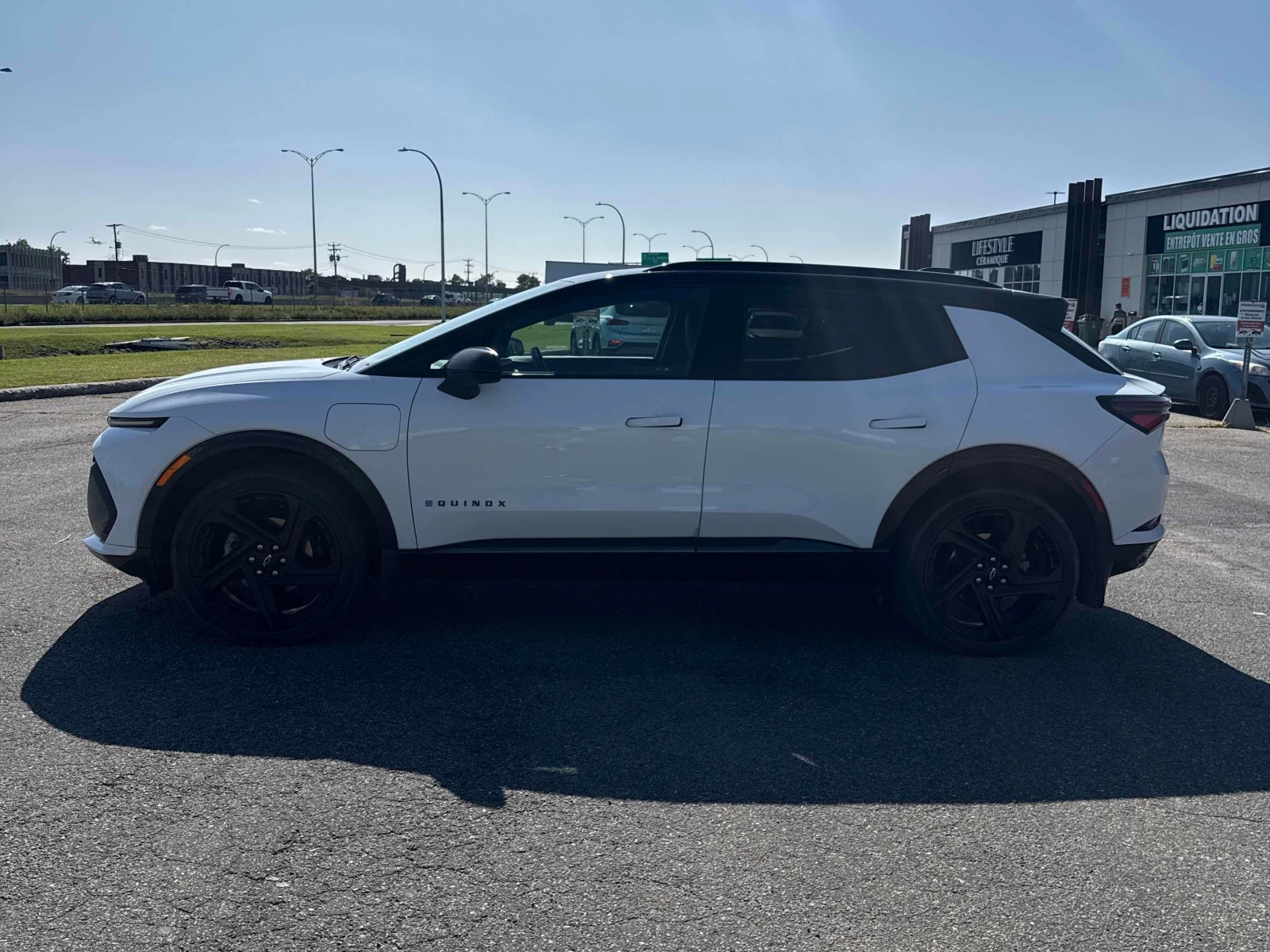 Chevrolet Equinox RS | CARFAX | АВТОФИНАНСИРАНЕ, снимка 3 - Автомобили и джипове - 56087755