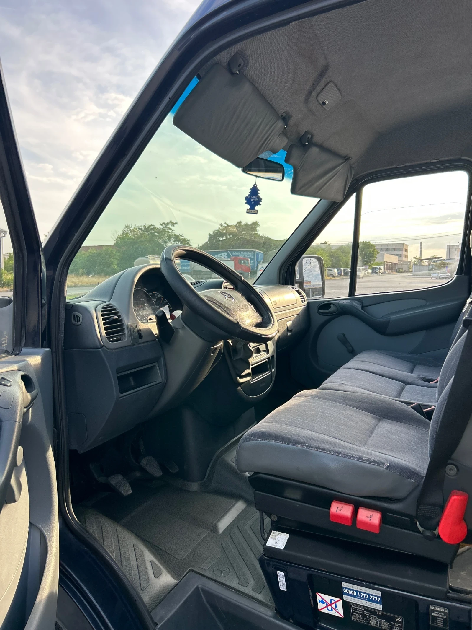 Mercedes-Benz Sprinter 213 CDI Пътнически 8+ 1 - изображение 10