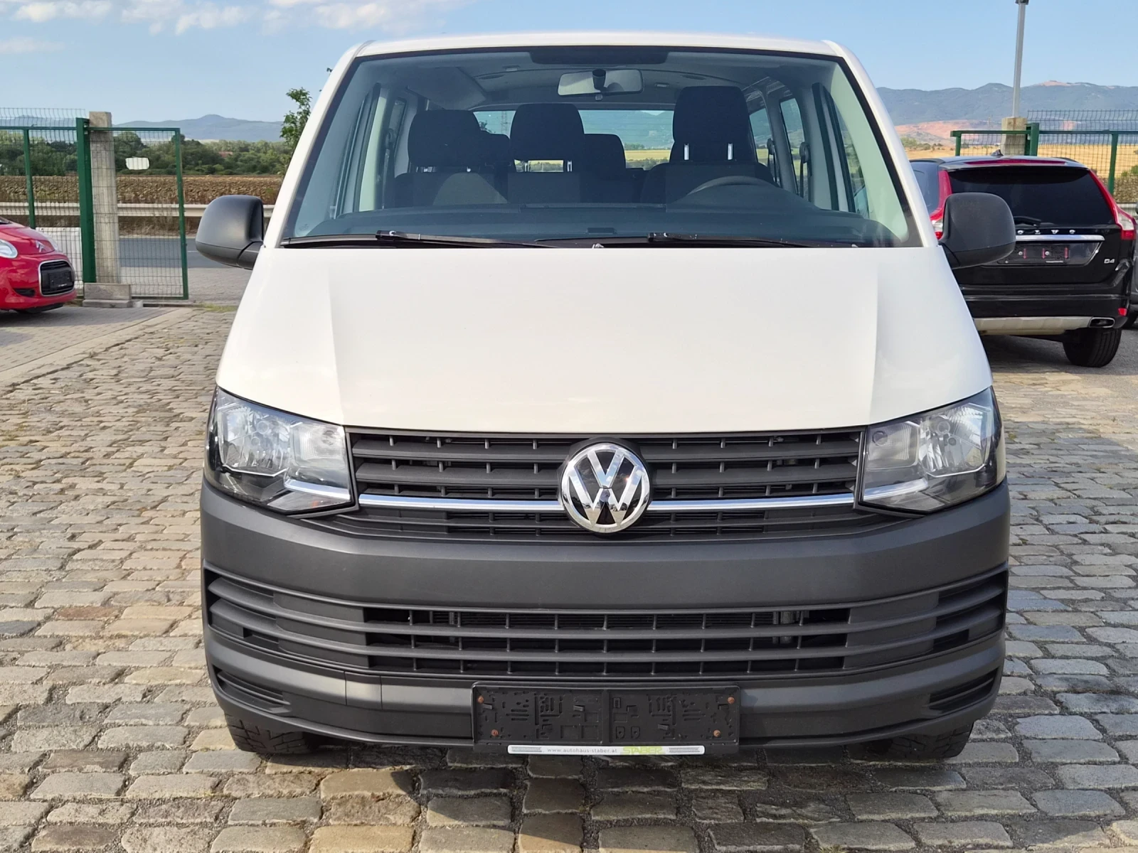 VW Transporter 2.0TDI 8+ 1 места ЕВРО 6, снимка 2 - Бусове и автобуси - 55928132
