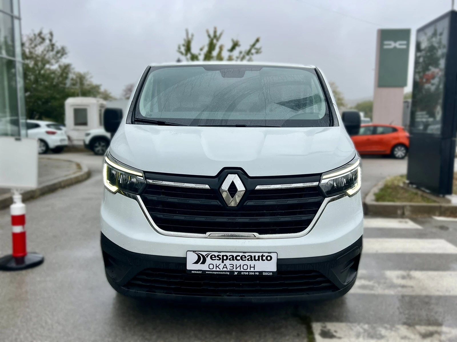 Renault Trafic L1H1 / 2.0 dCi / 110 �.�. / LED / Keyless | Mobile.bg � ����������� 2