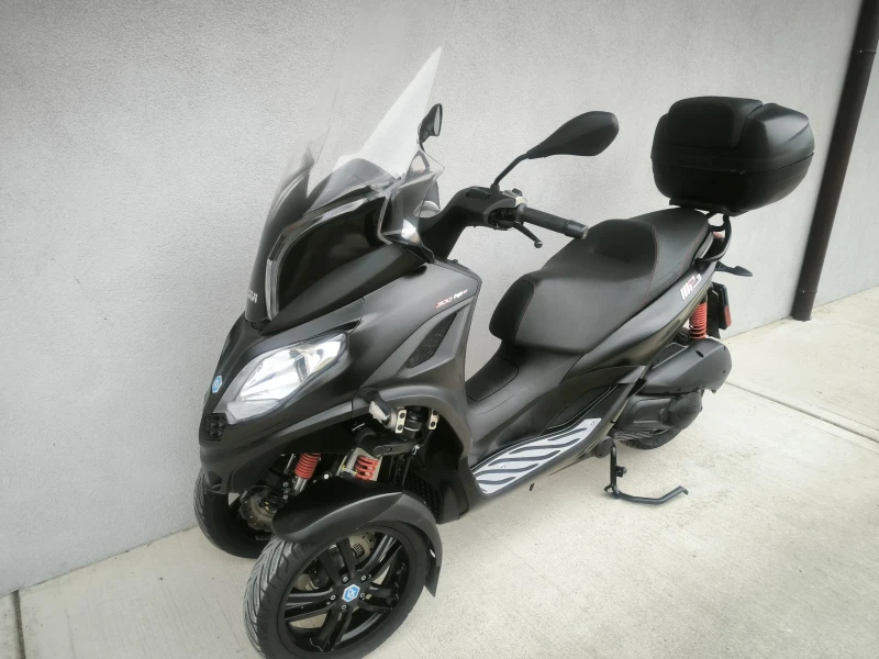 Piaggio Mp3 300ie HPE LT, ABS/ASR, 2021 година , снимка 8 - Мотоциклети и мототехника - 50402751