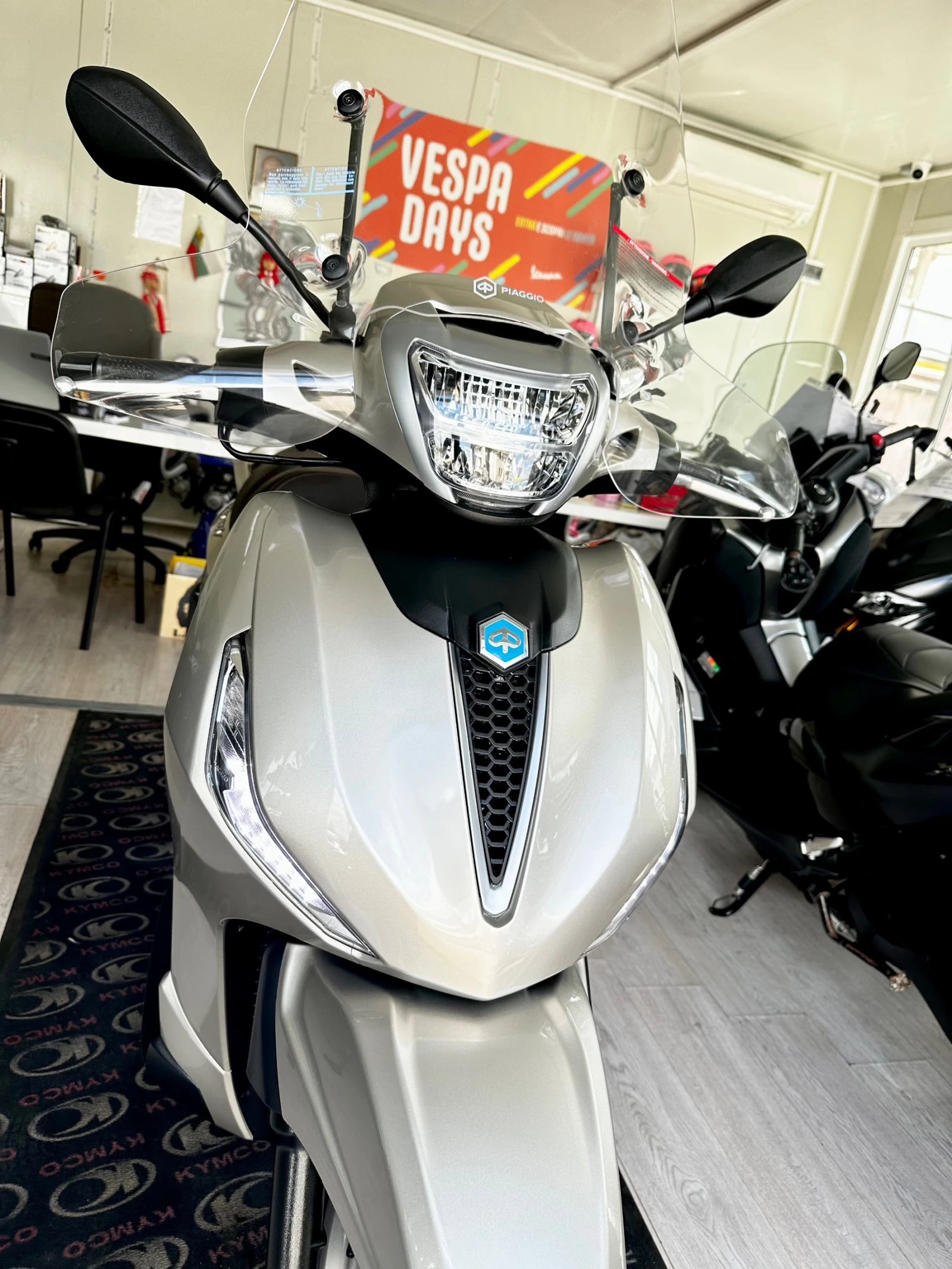 Piaggio Beverly 300hpe 12.2021г. , снимка 1