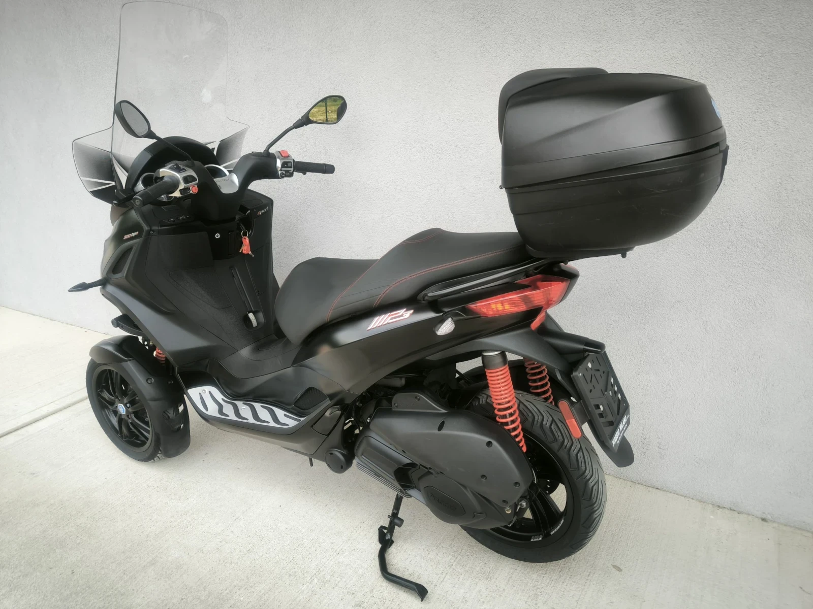 Piaggio Mp3 300 ie HPE LT, ABS/ASR, 2021 година  - изображение 9
