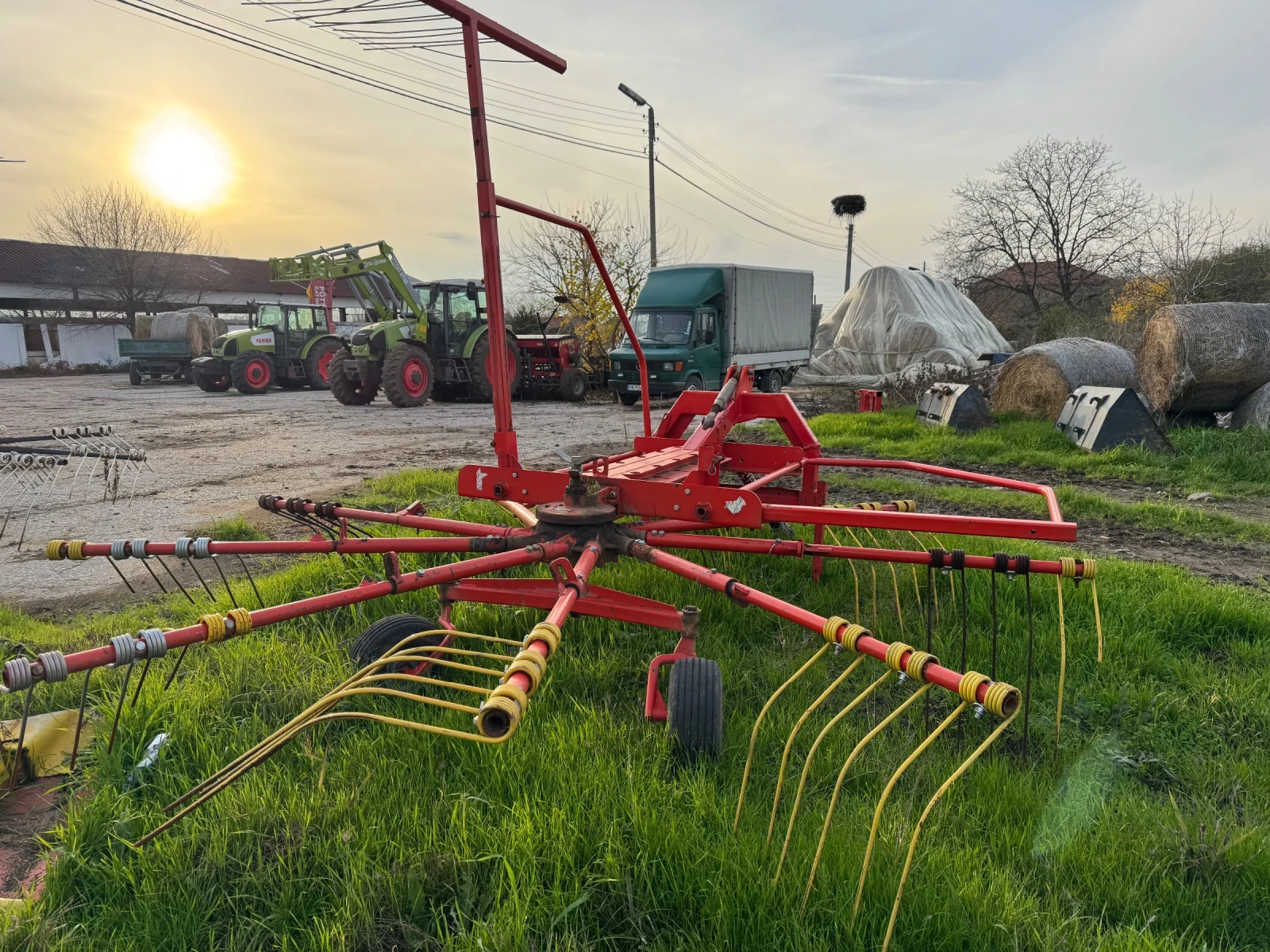 Сенообръщачка Друга марка Erdallar 320, снимка 3 - Селскостопанска техника - 53831248