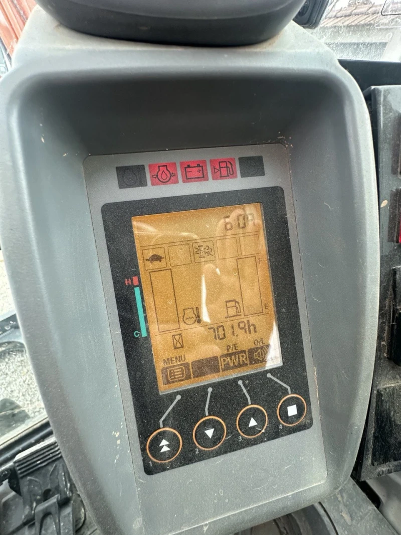 Багер Hitachi Zaxis 55U, снимка 4 - Индустриална техника - 51981856