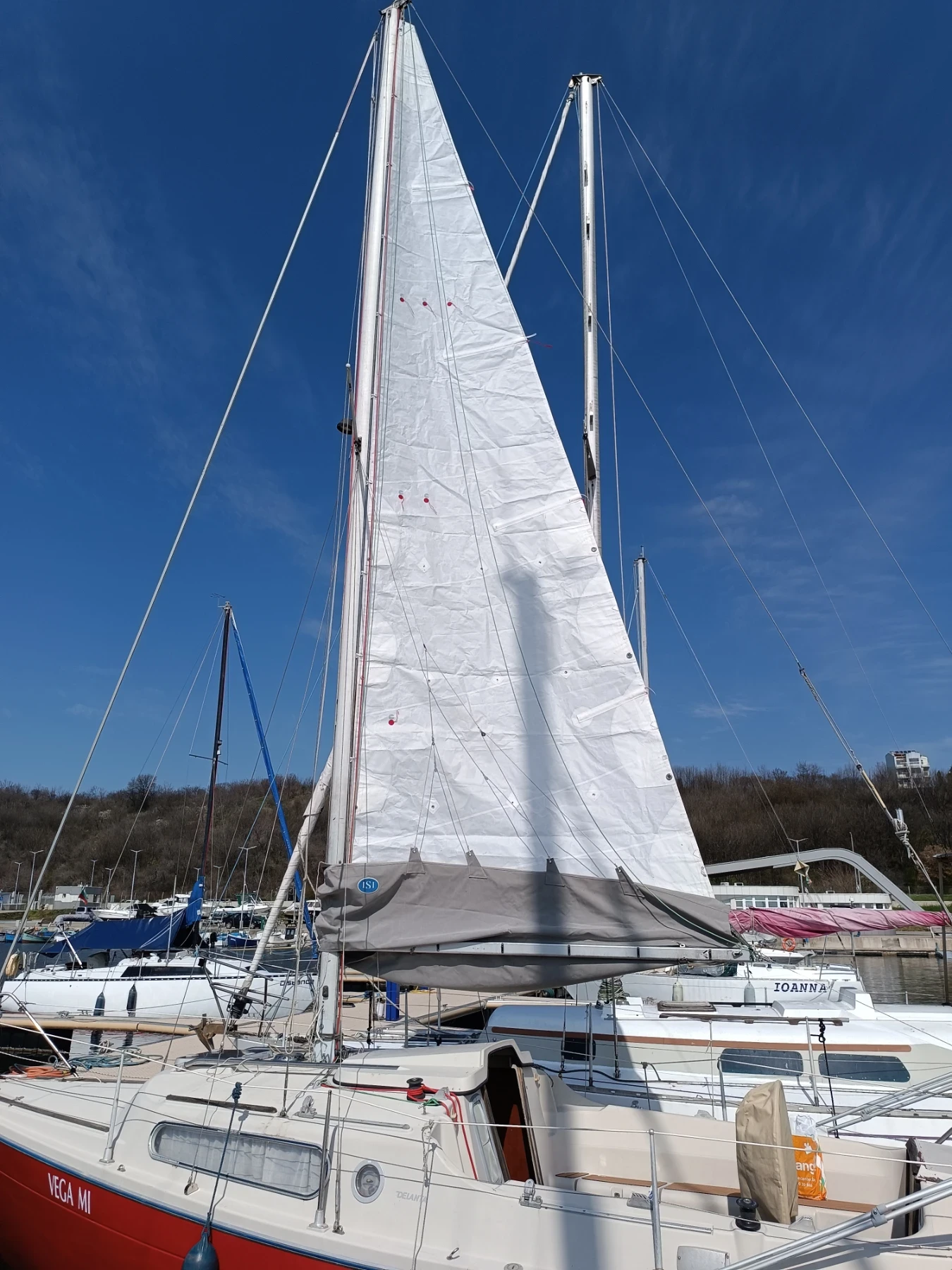 Ветроходна лодка Dehler Delanta 7, 6, снимка 13 - Воден транспорт - 53689430