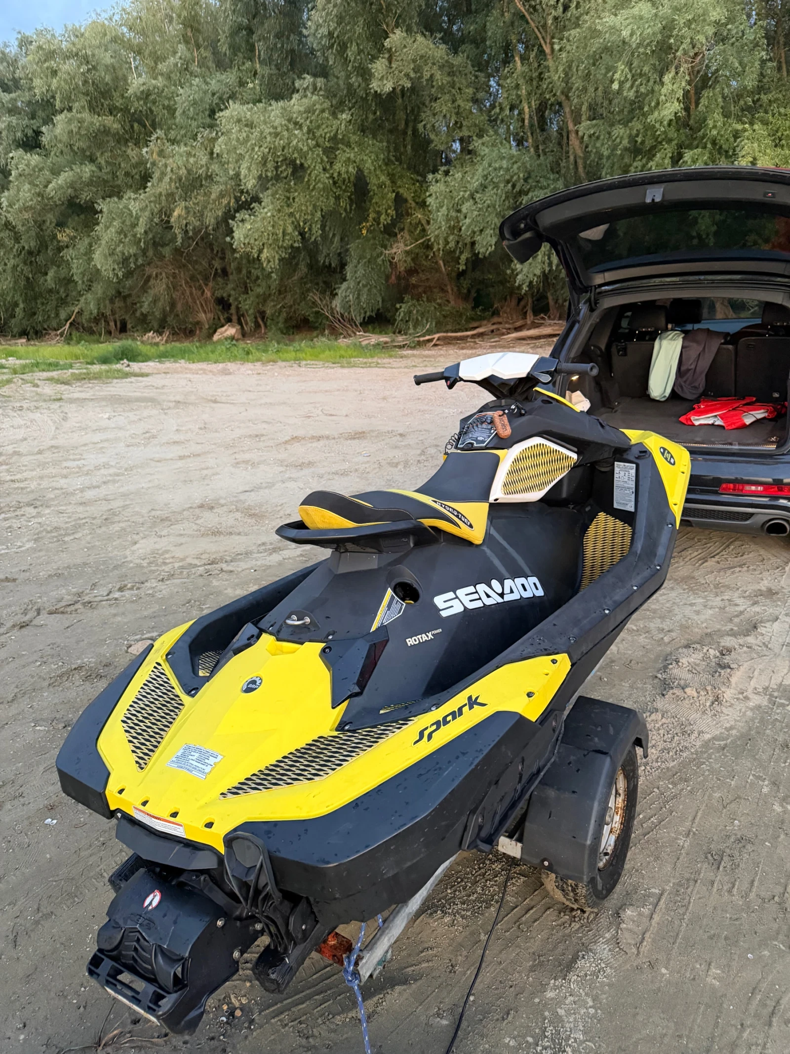 Джет Bombardier Sea Doo Spark 90ps 82 часа работа, снимка 4 - Воден транспорт - 55590666