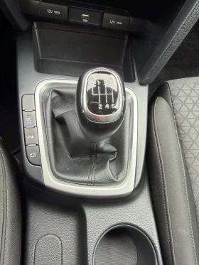 Kia Ceed 1.5 T-GDI / Обслужена / Пълна история от Киа - 13995 € / 27371.84 лв. - 36546534 16