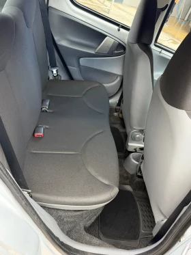 Toyota Aygo - 2500 € / 4889.57 лв. - 77373640 11