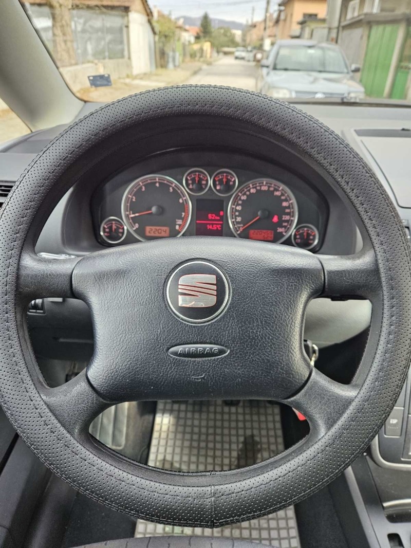 Seat Alhambra 1.8 Turbo, снимка 5 - Автомобили и джипове - 42862730