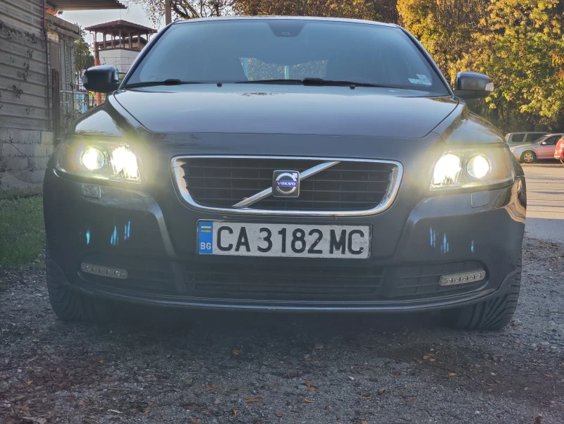 Volvo S40, снимка 17 - Автомобили и джипове - 47653300