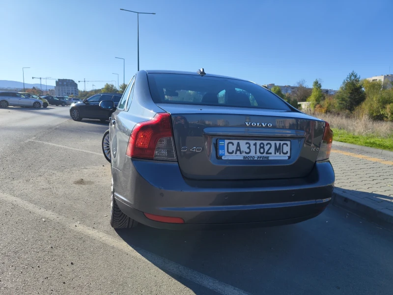 Volvo S40, снимка 4 - Автомобили и джипове - 47653300