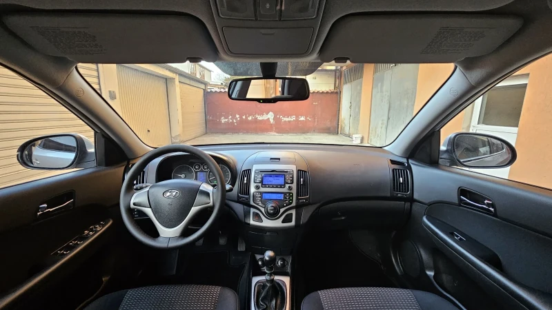 Hyundai I30 1.6 CRDI, снимка 7 - Автомобили и джипове - 49472418