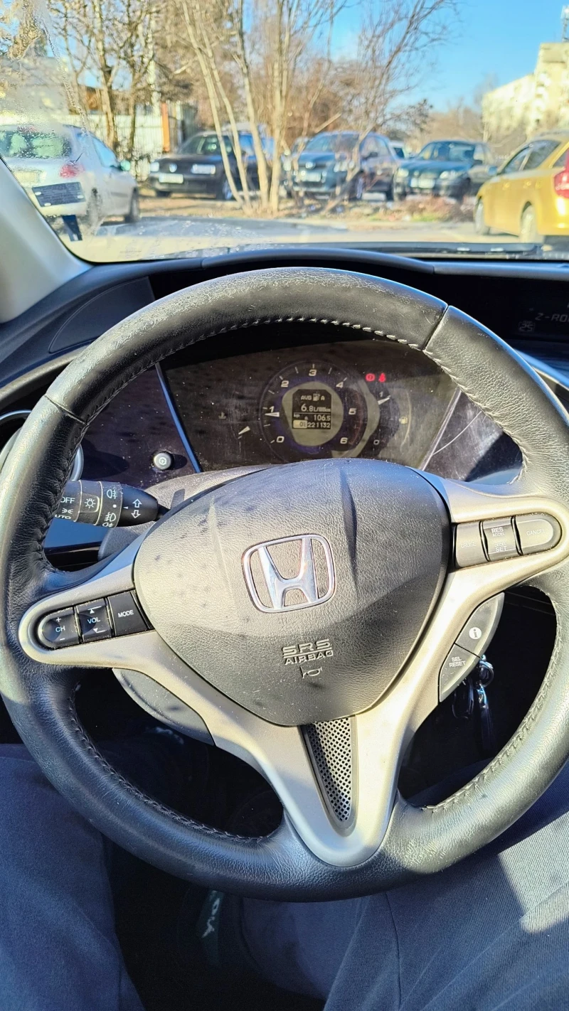 Honda Civic 2.2 CTDI, снимка 8 - Автомобили и джипове - 49040754