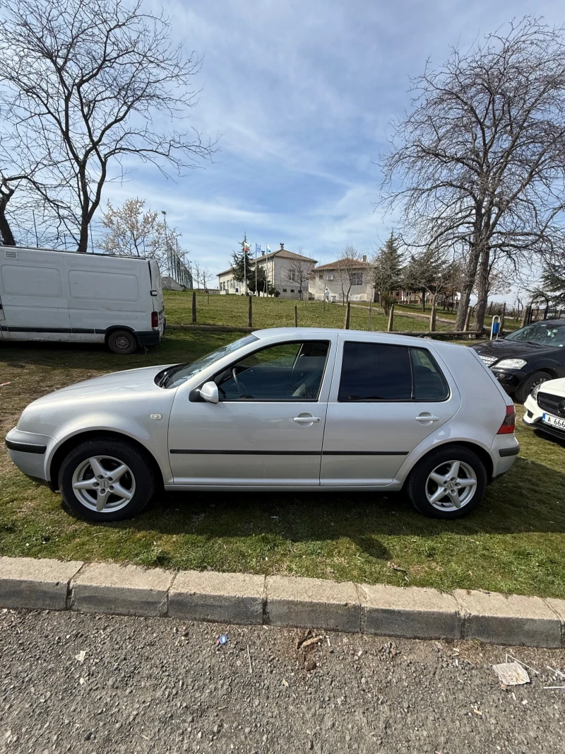 VW Golf, снимка 7 - Автомобили и джипове - 49448068