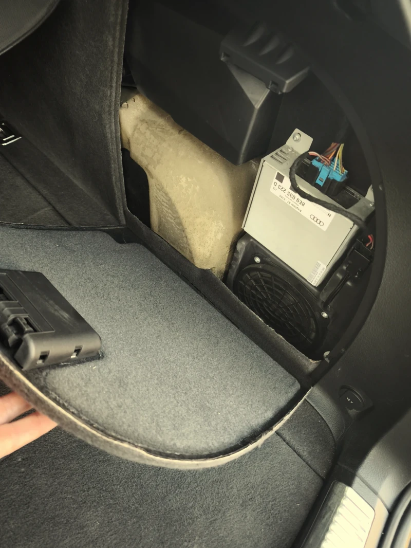 Audi A4 Avant S-line, снимка 9 - Автомобили и джипове - 52451599