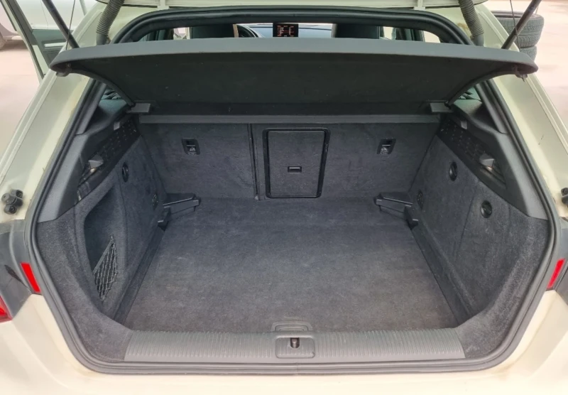 Audi A3 2.0TDI 150к.с. S-line, снимка 11 - Автомобили и джипове - 52191893