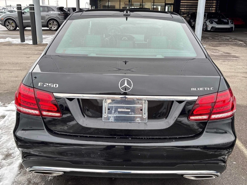 Mercedes-Benz E 250 BlueTEC CARFAX АВТО КРЕДИТ , снимка 4 - Автомобили и джипове - 52650288