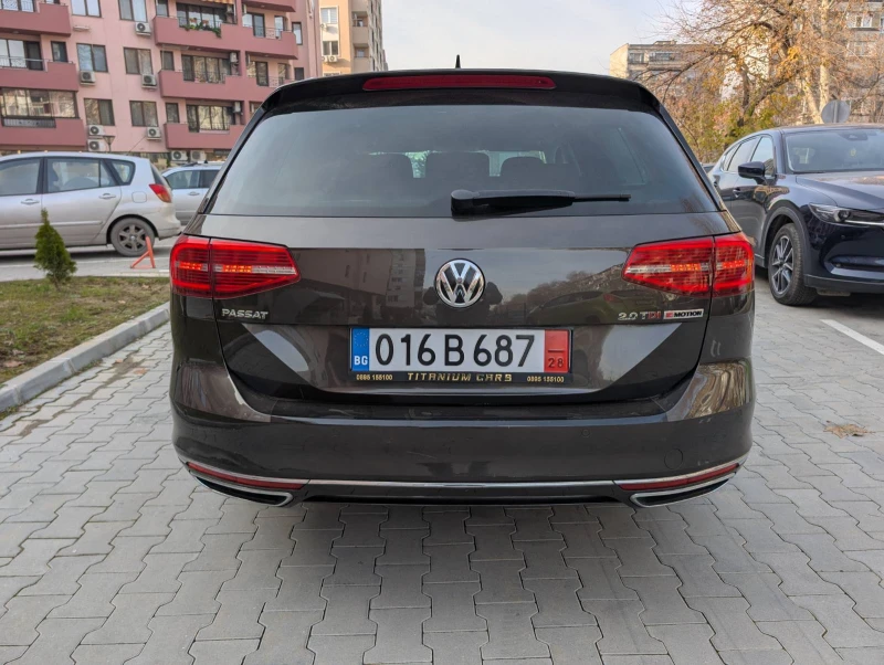 VW Passat 2.0TDI 190кс.* 4x4* Дистроник* 360 * Обдухване, снимка 6 - Автомобили и джипове - 52654437