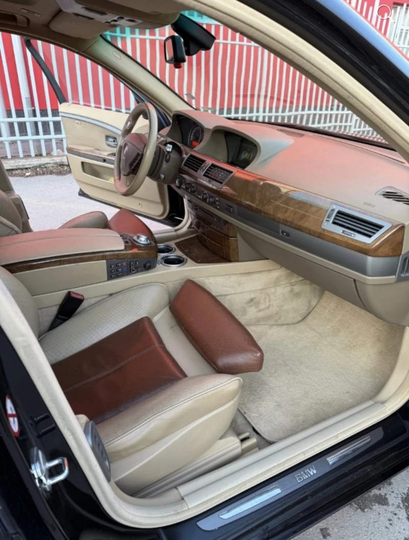 BMW 745, снимка 11 - Автомобили и джипове - 52842879