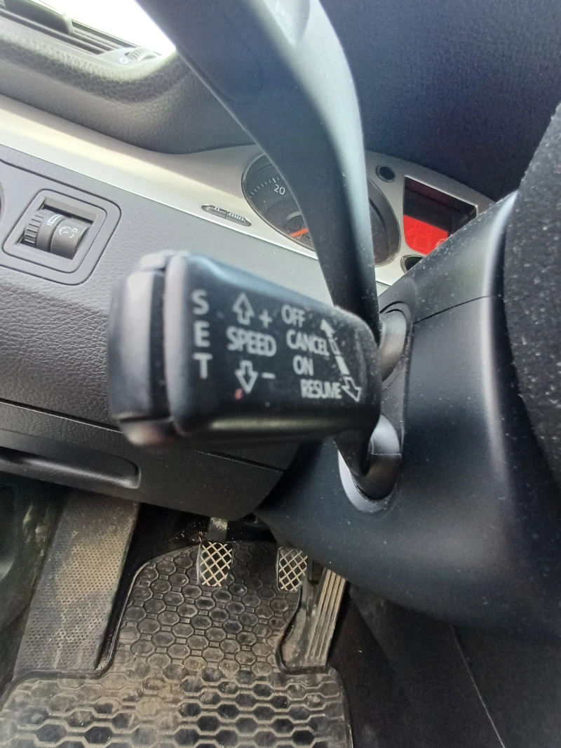 VW Passat, снимка 7 - Автомобили и джипове - 52975014