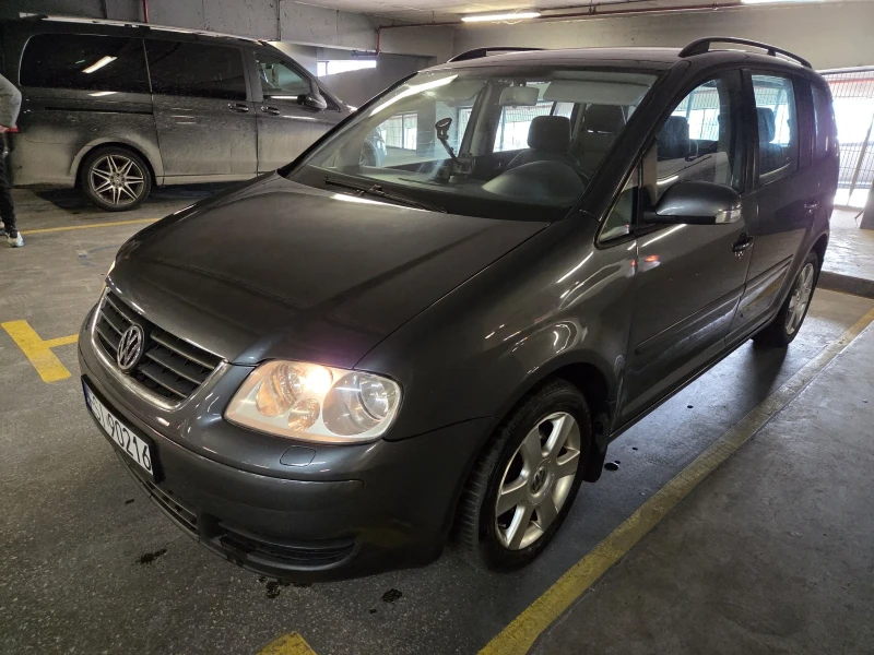VW Touran Touran, снимка 12 - Автомобили и джипове - 53064961