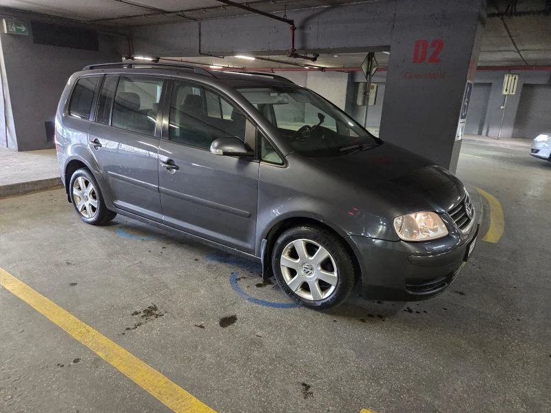 VW Touran Touran, снимка 11 - Автомобили и джипове - 53064961