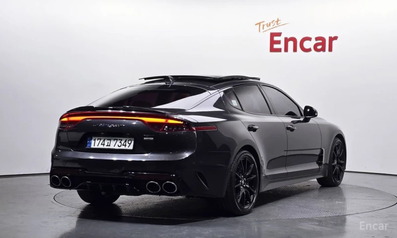 Kia Stinger, снимка 2 - Автомобили и джипове - 53212245